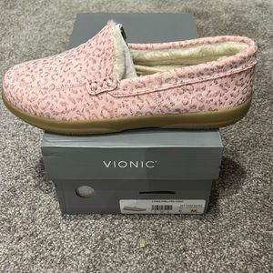 Vionic, Lynez, Pink Leopard Slippers, size 8, NIB